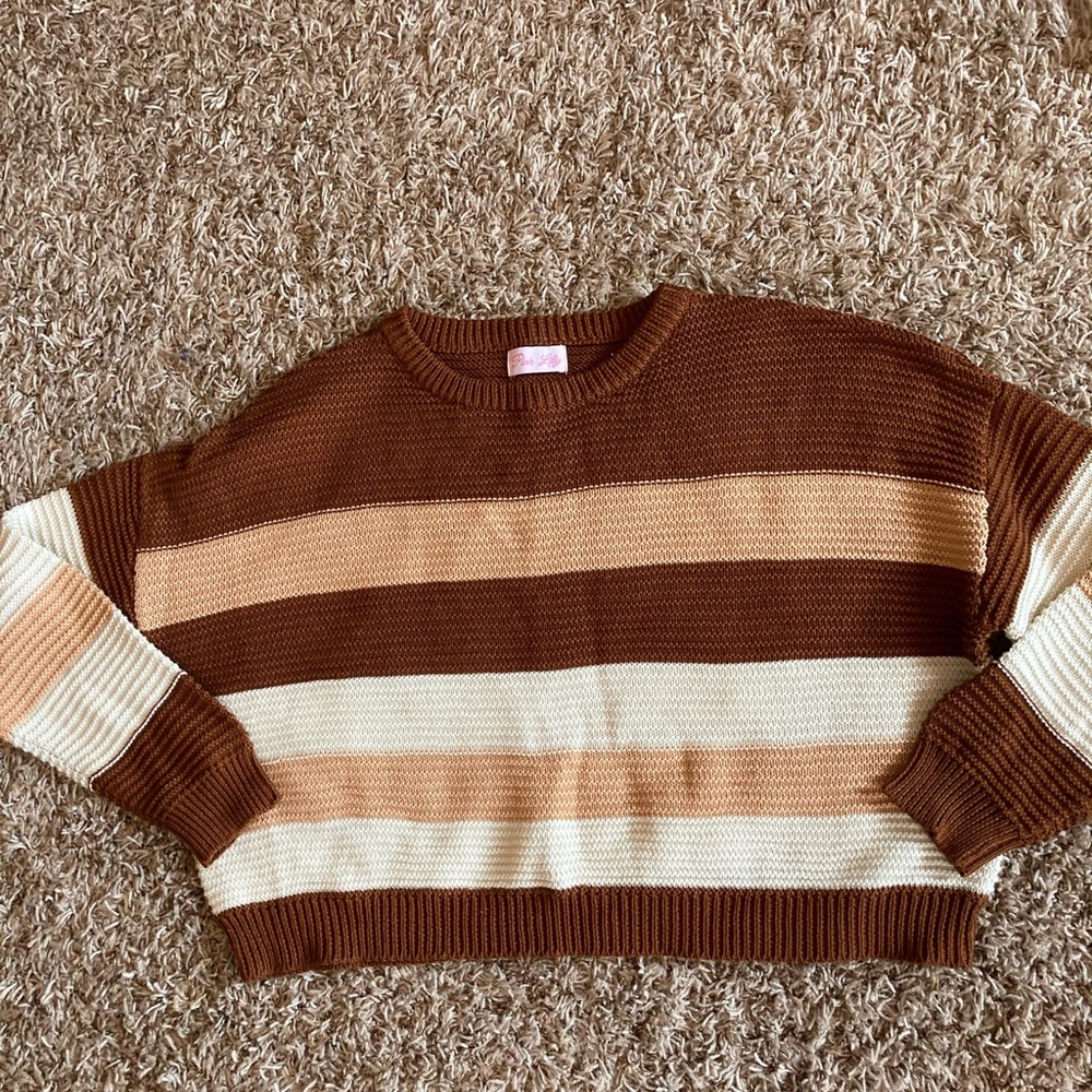 Size S/M boutique sweater!